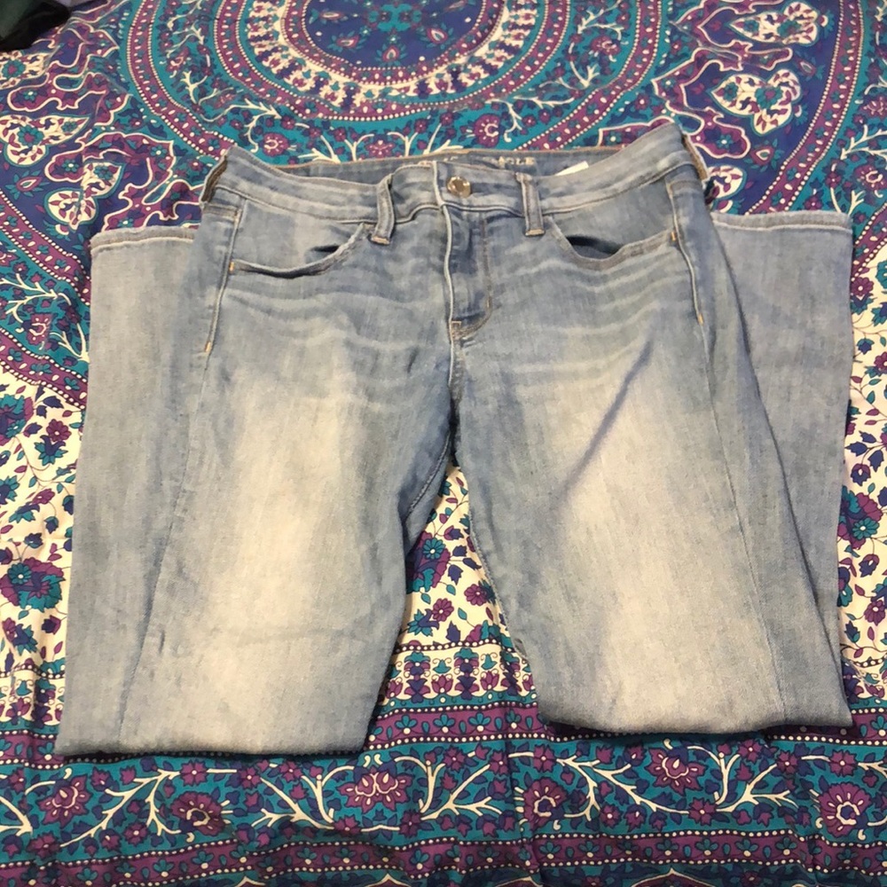 American eagle light wash jeans